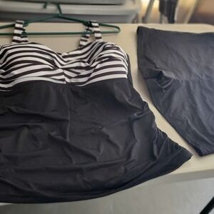 NWOT SWIM DRESS/SHORTS